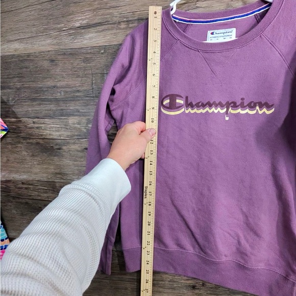 Champion Women's Purple Sweatshirt - Picture 7 of 7